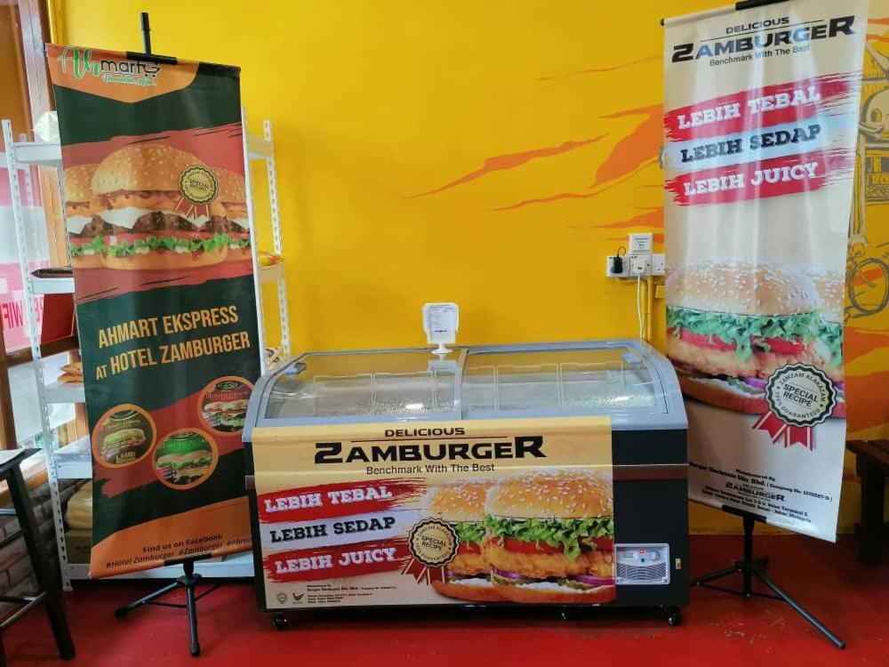 Hotel Zamburger Heritage Melaka מראה חיצוני תמונה